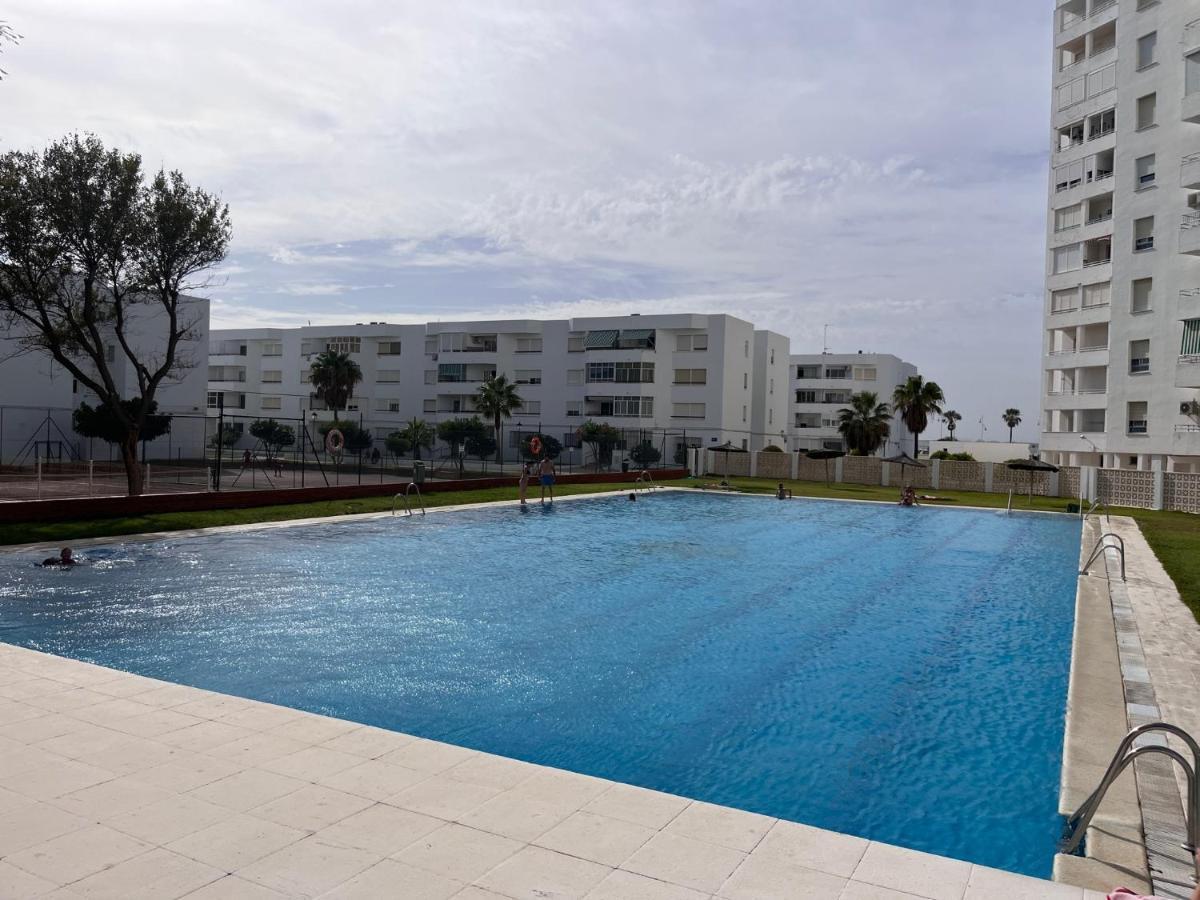 Apto. En La Playa Del Parque Natural Turunos Apartament
