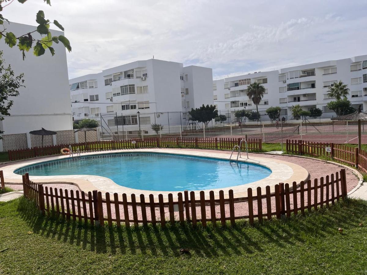 Apto. En La Playa Del Parque Natural Turunos Apartament